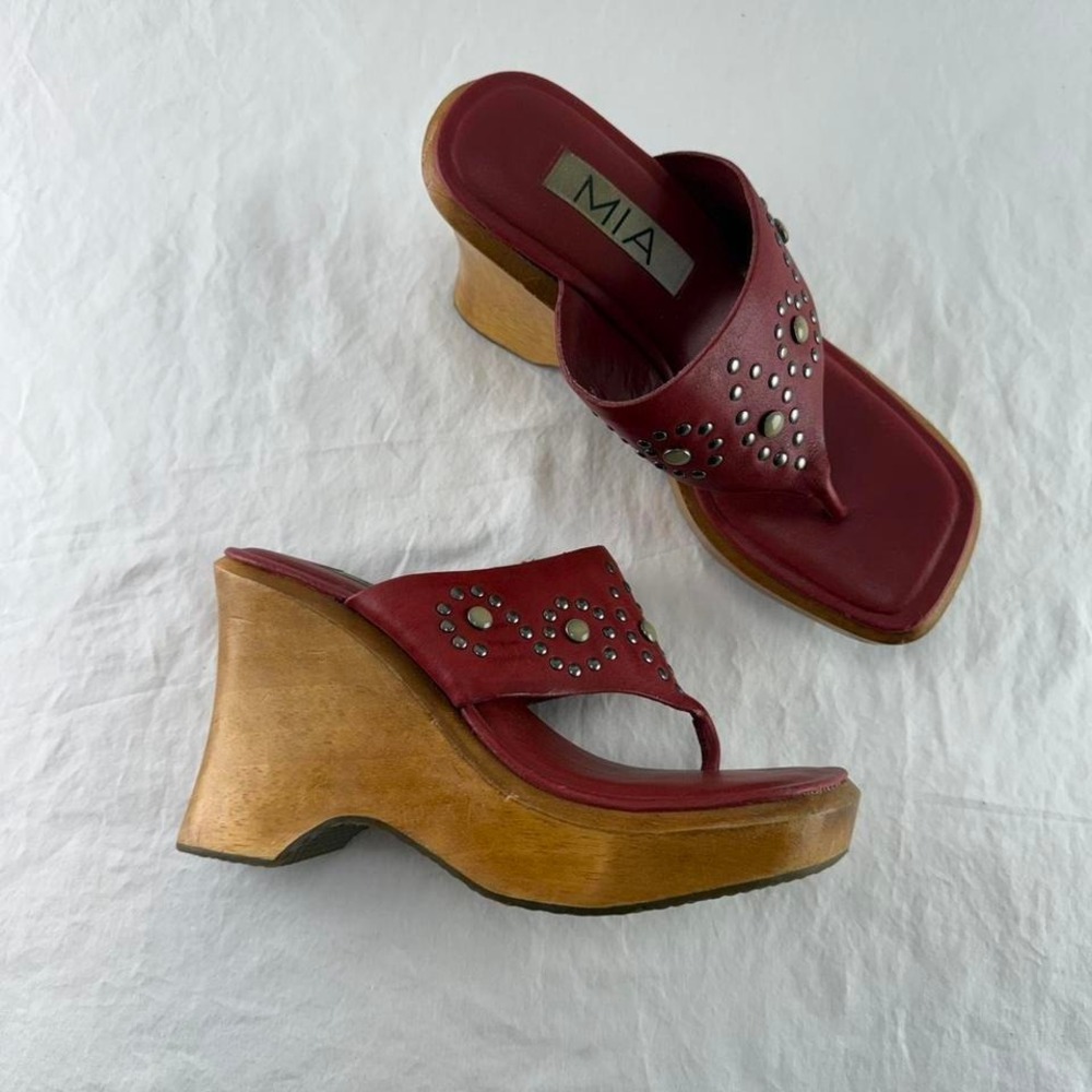 VTG MIA Red Leather Platform Wedge Sandals Women's Sz 7M